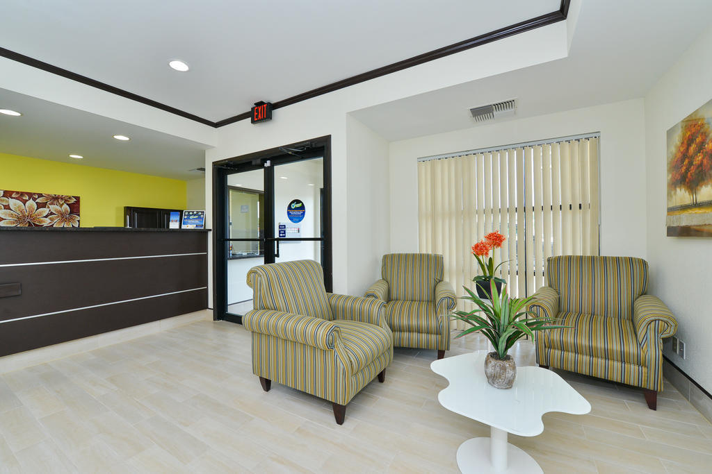 Motel Super 8 By Wyndham Petersburg Extérieur photo
